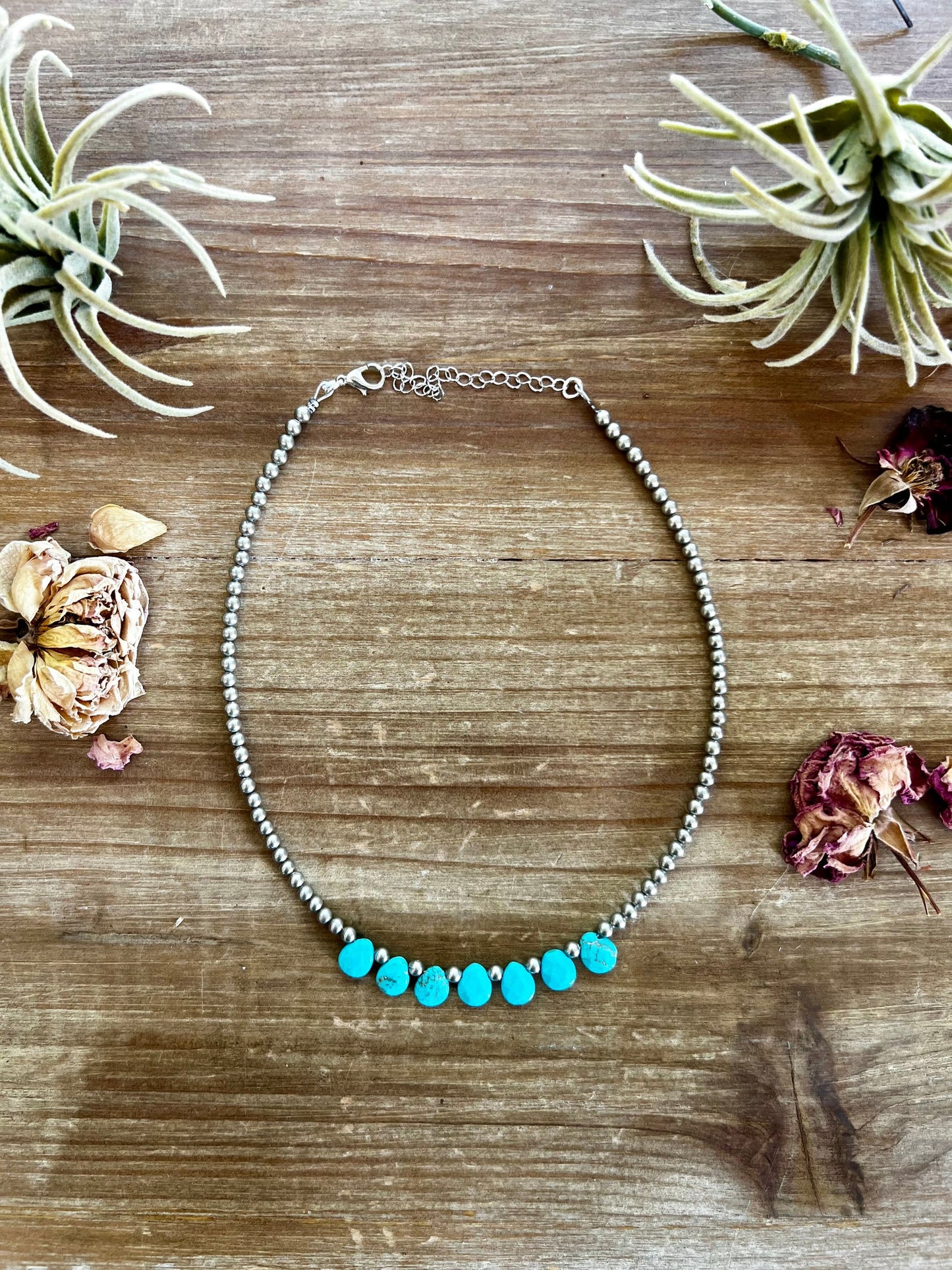 Teardrop turquoise choker