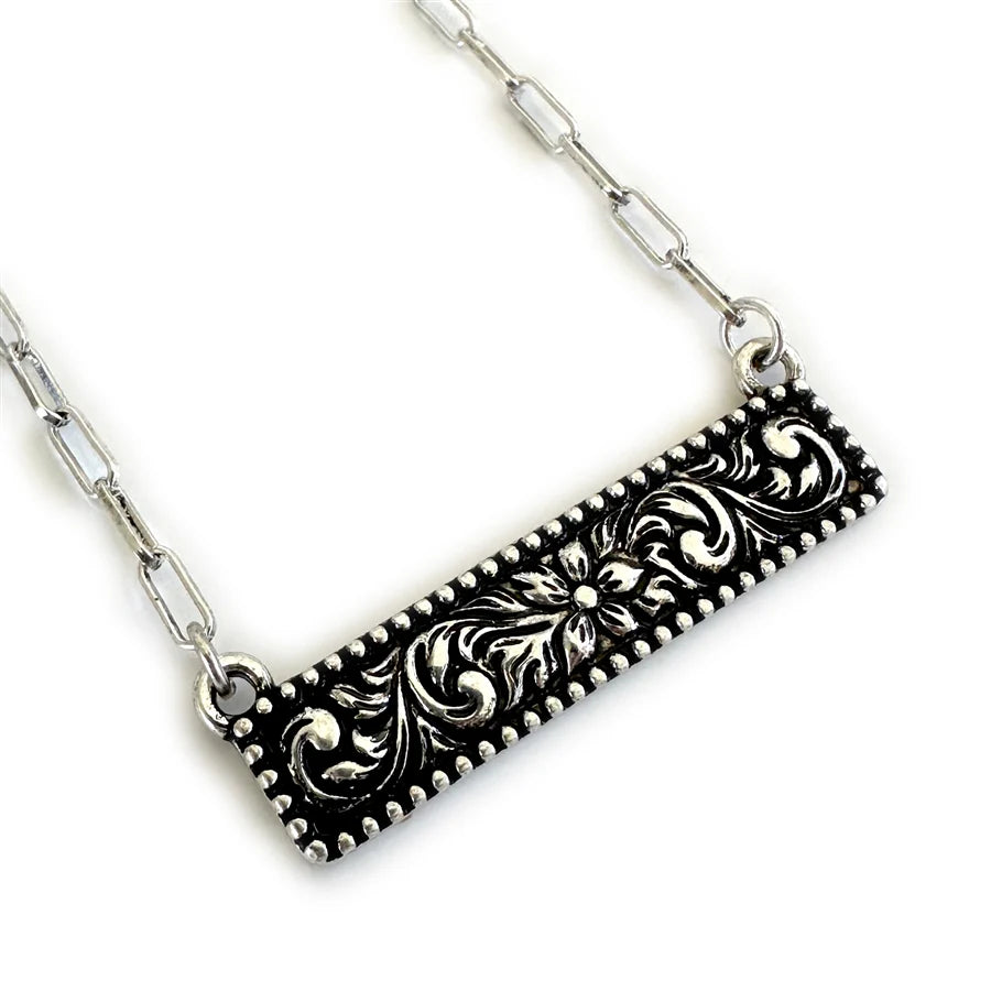 The Silver Spur Filigree Bar Necklace