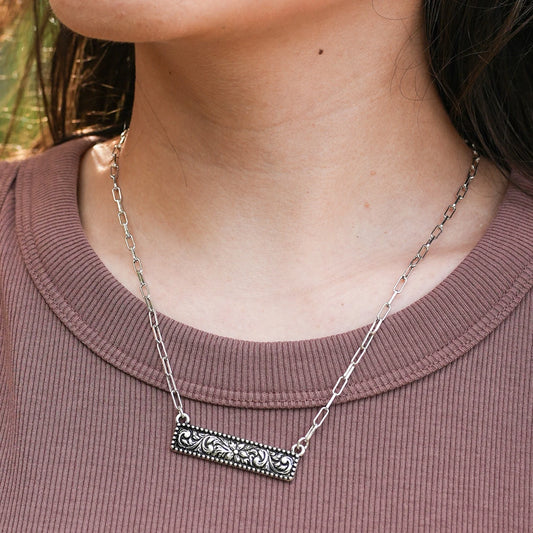 The Silver Spur Filigree Bar Necklace
